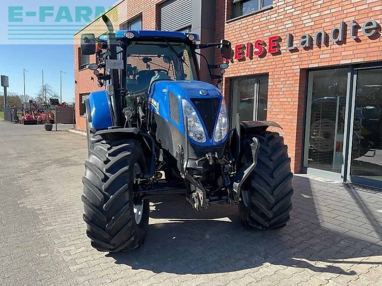 New Holland t7.170 ac - Tractor: foto 2 New Holland t7.170 ac - Tractor: foto 2