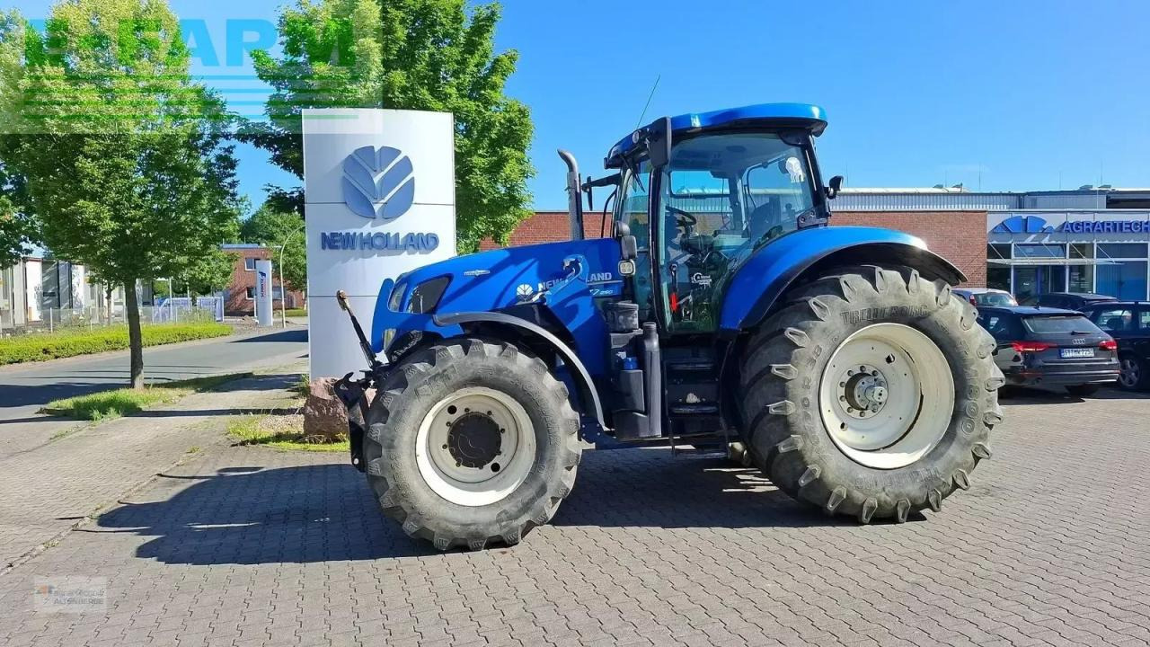 New Holland t7.250 ac - Tractor: foto 2 New Holland t7.250 ac - Tractor: foto 2