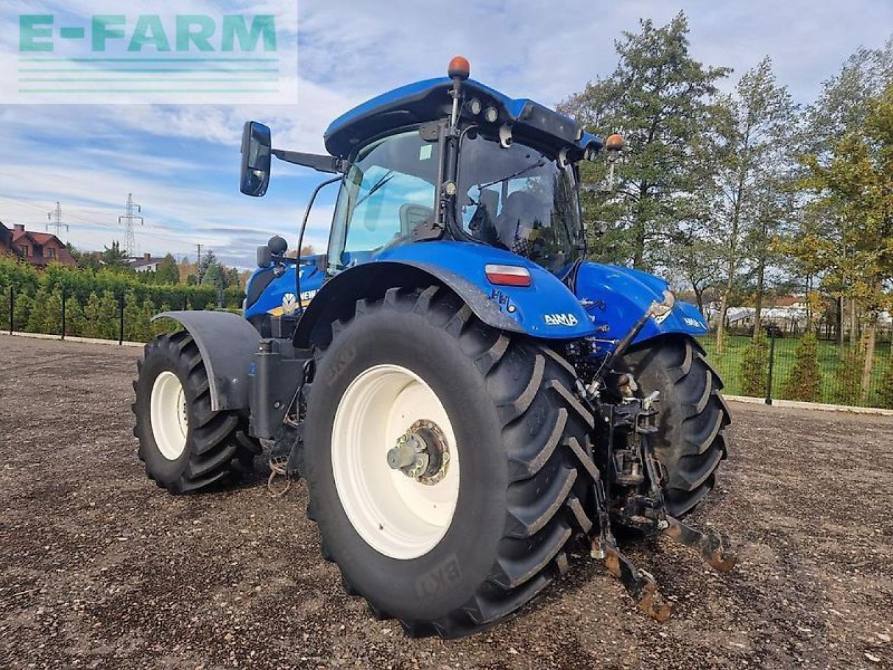 New Holland t7.270 autocommand - Tractor: foto 4 New Holland t7.270 autocommand - Tractor: foto 4