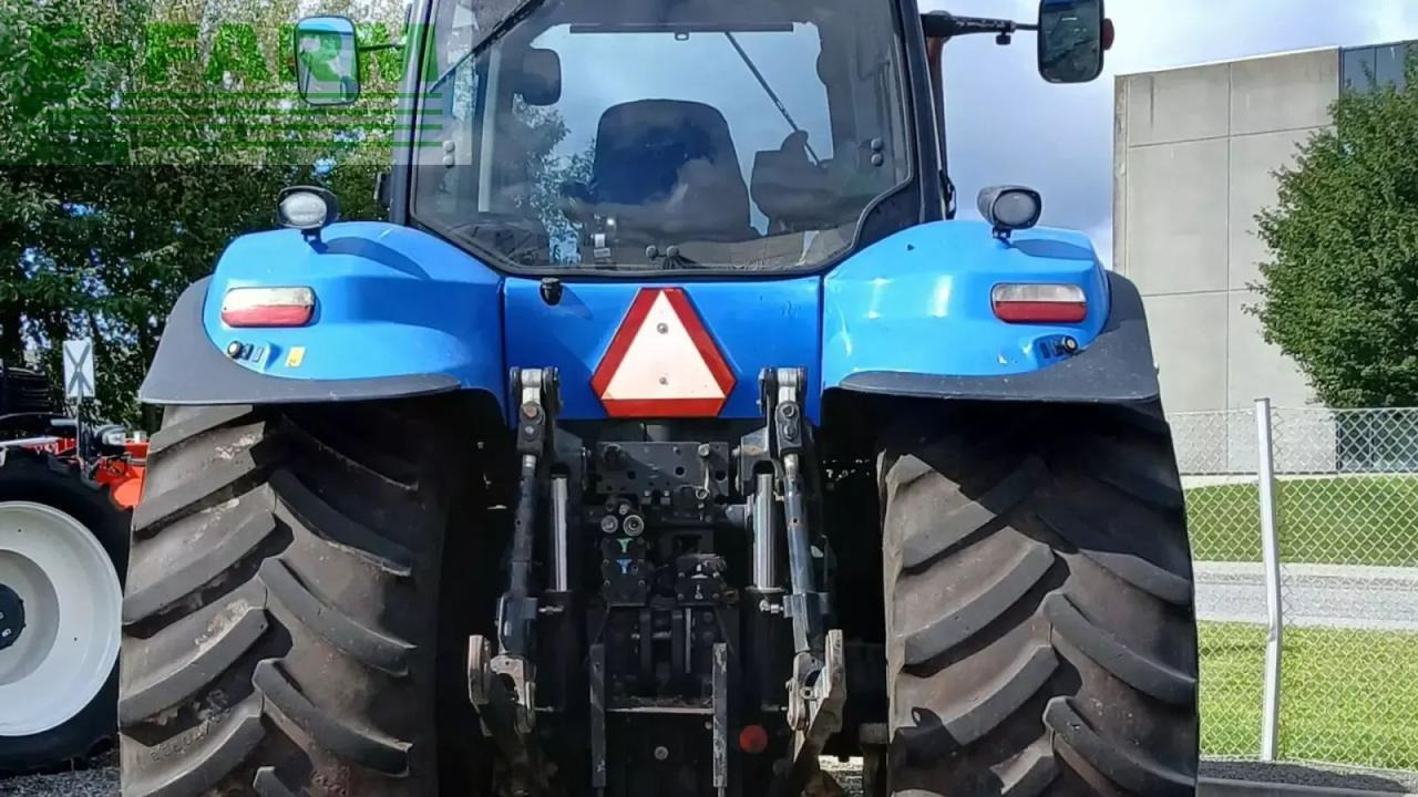 New Holland t8.330 - Tractor: foto 5 New Holland t8.330 - Tractor: foto 5