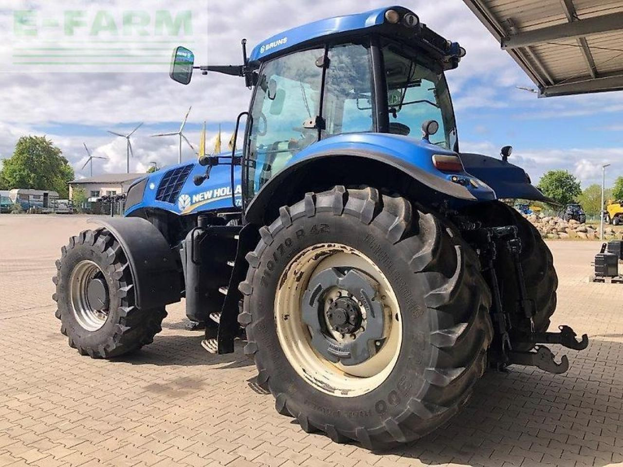 New Holland t8.360 - Tractor: foto 4 New Holland t8.360 - Tractor: foto 4