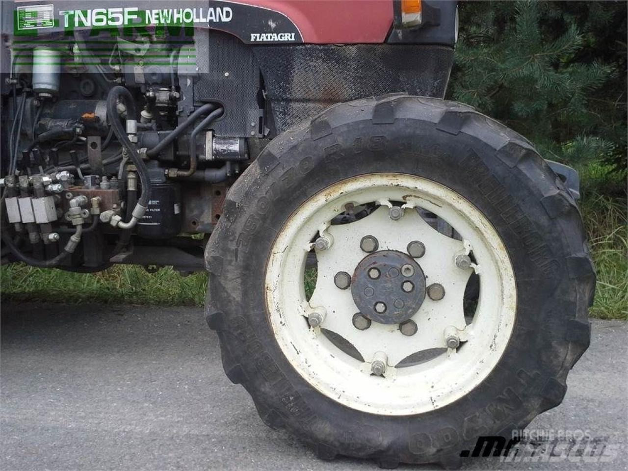 New Holland tn-f 65 - Tractor: foto 5 New Holland tn-f 65 - Tractor: foto 5