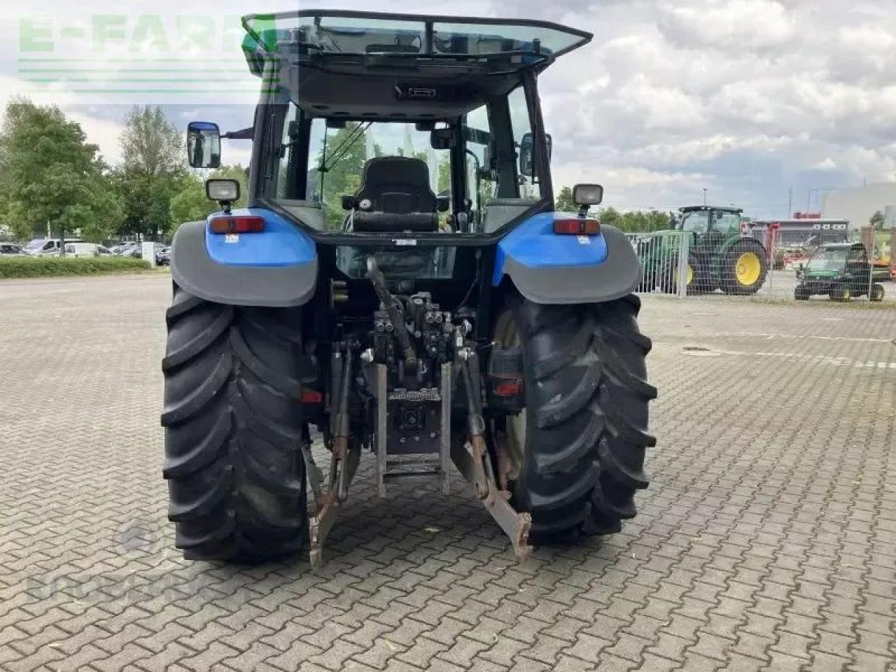 New Holland ts 115 - Tractor: foto 4 New Holland ts 115 - Tractor: foto 4