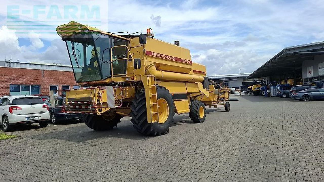 New Holland tx 34 / tx34 - Cosechadora de granos: foto 2 New Holland tx 34 / tx34 - Cosechadora de granos: foto 2