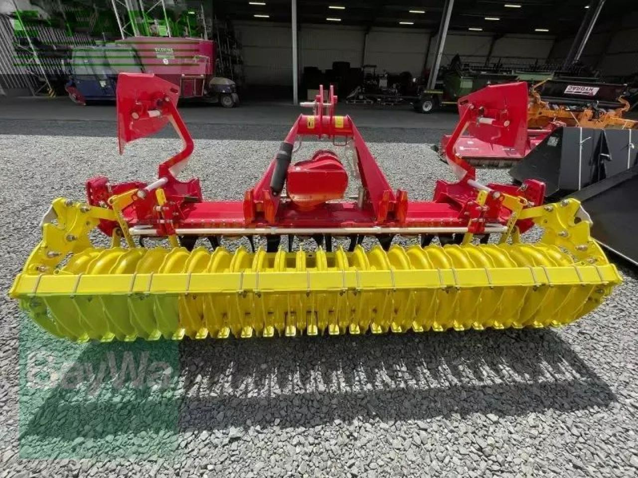 Pöttinger lion 303 spw 550 - Equipo para trabajo del suelo: foto 3 Pöttinger lion 303 spw 550 - Equipo para trabajo del suelo: foto 3