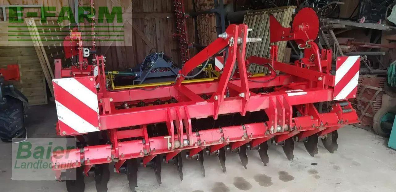 Pöttinger terradisc 3000 - Rastras: foto 1 Pöttinger terradisc 3000 - Rastras: foto 1