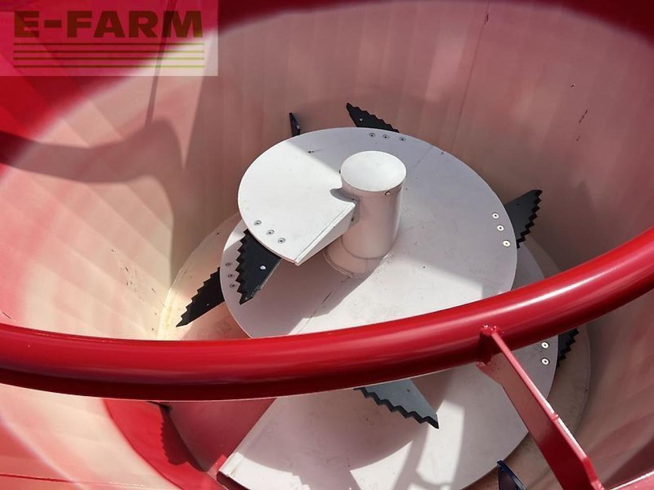 Maquinaria ganadera Siloking trailed line classic compact 12: foto 7