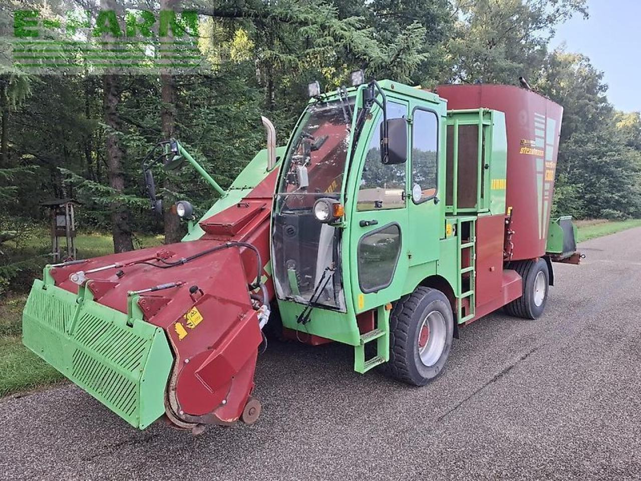 Strautmann verti-mix 1300 sf - Maquinaria ganadera: foto 1 Strautmann verti-mix 1300 sf - Maquinaria ganadera: foto 1