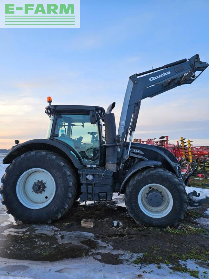 Valtra S294 - Tractor: foto 2 Valtra S294 - Tractor: foto 2