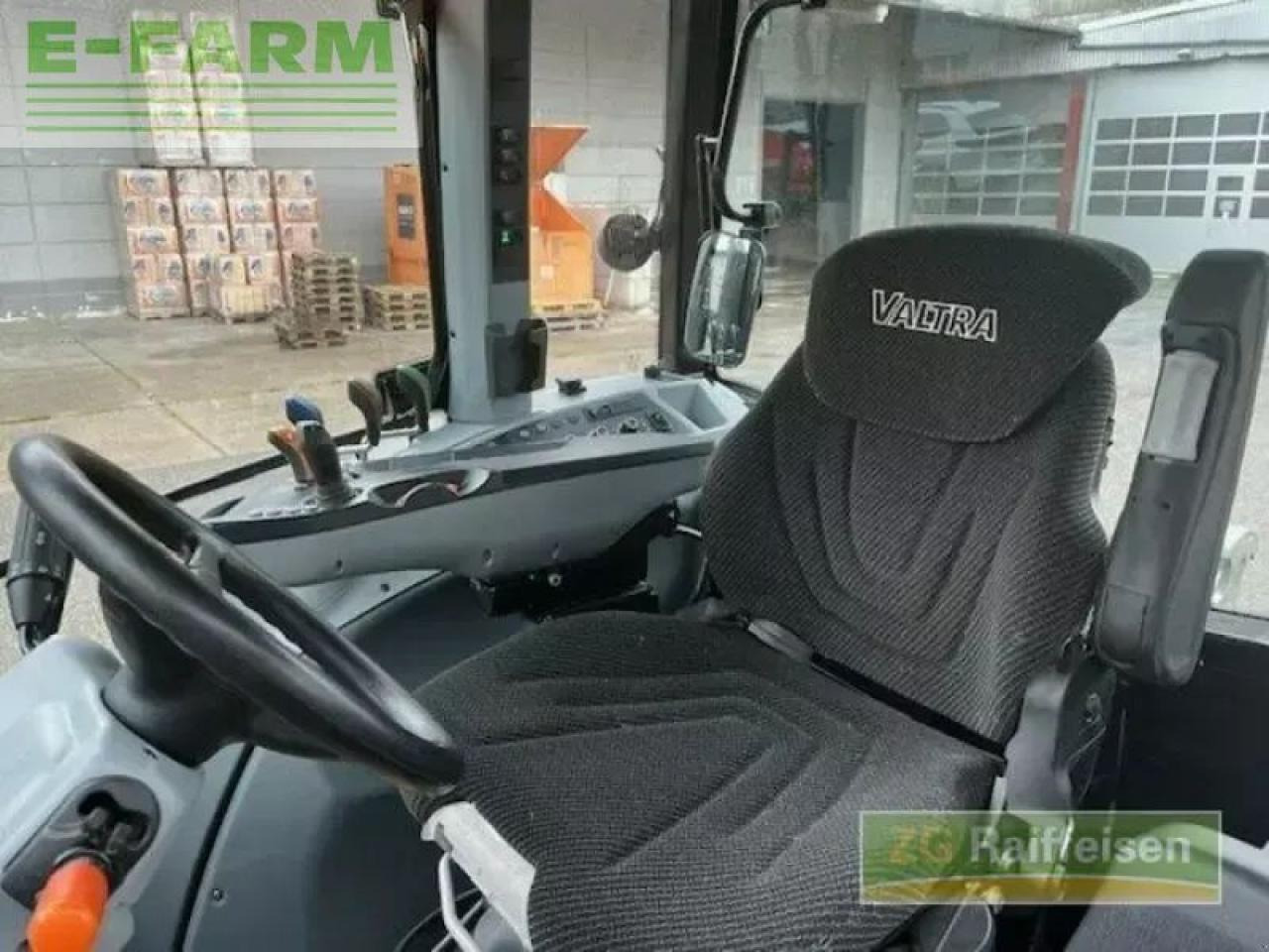 Valtra g-125 active Active - Tractor: foto 3 Valtra g-125 active Active - Tractor: foto 3