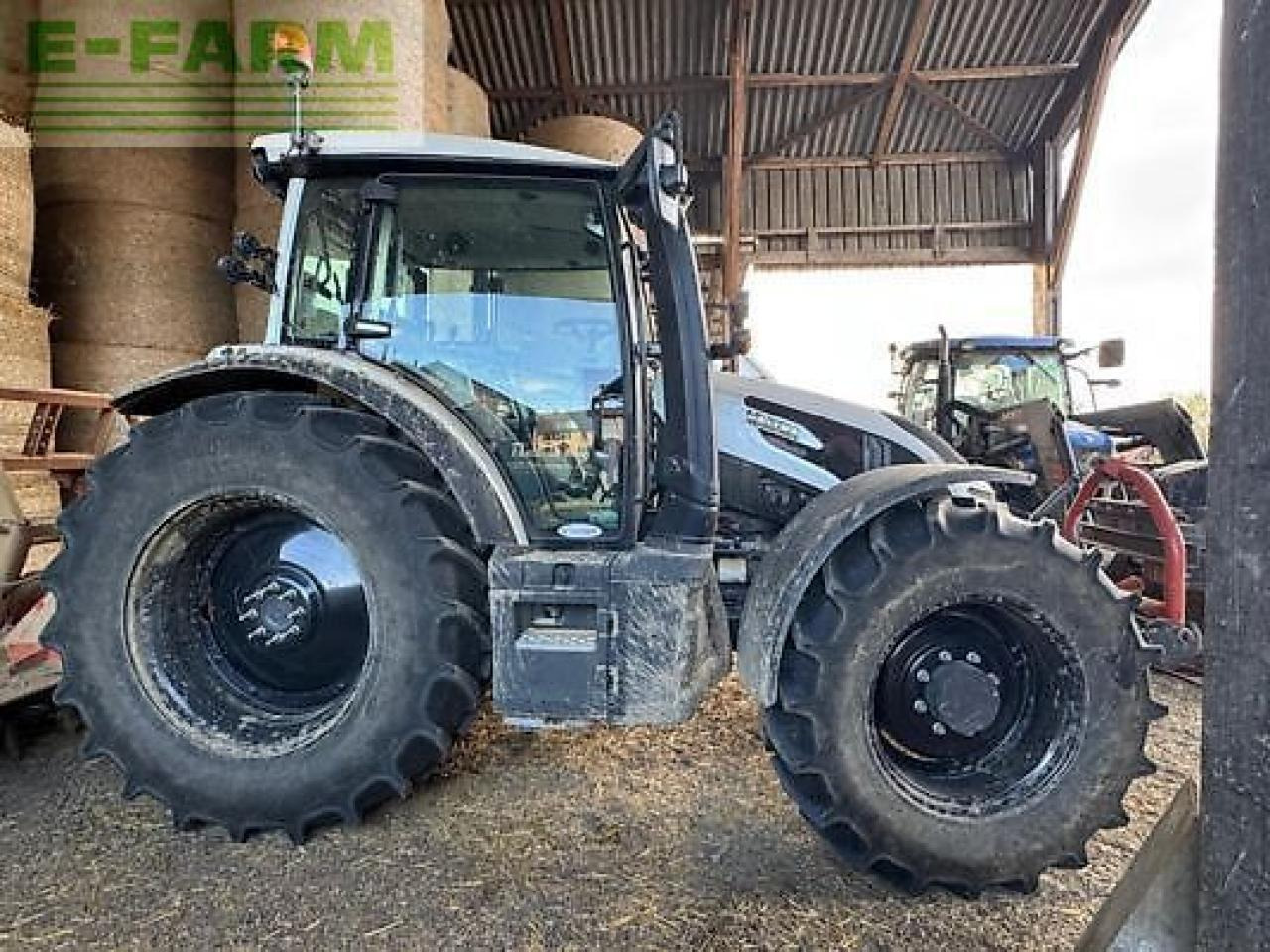 Valtra g125e active Active - Tractor: foto 2 Valtra g125e active Active - Tractor: foto 2