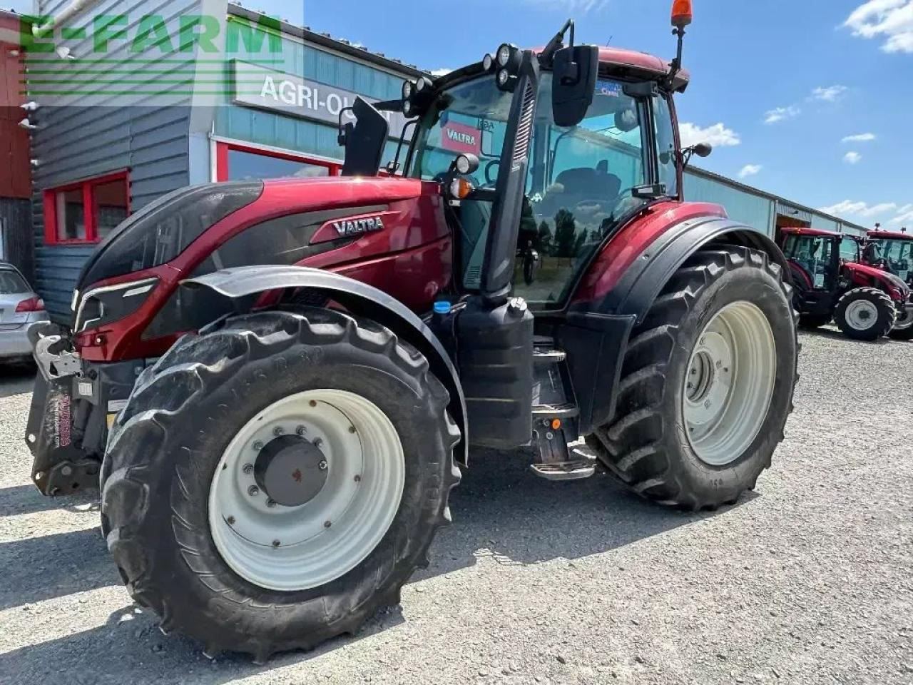Valtra t174 active - Tractor: foto 1 Valtra t174 active - Tractor: foto 1