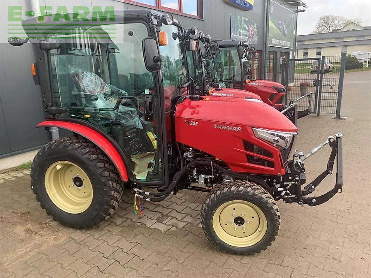 Yanmar yt235v-q - Tractor: foto 1 Yanmar yt235v-q - Tractor: foto 1