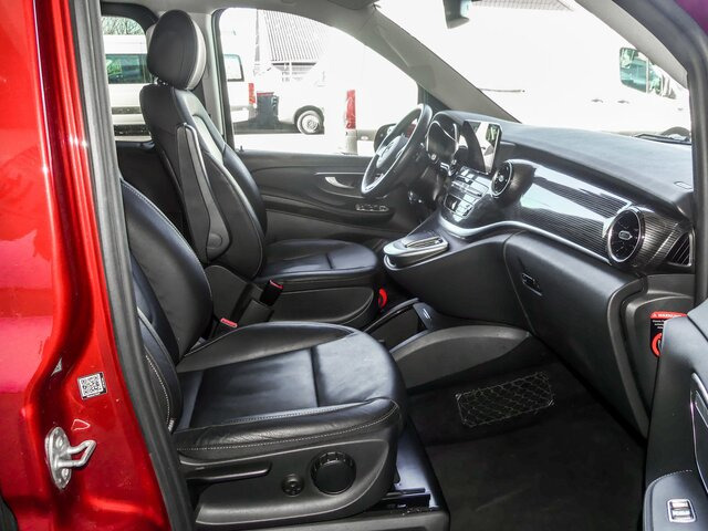 MERCEDES-BENZ EQV 300 Extralang,Avantgarde,7Sitze,2Schiebetür - Minibús, Autobús eléctrico: foto 2 MERCEDES-BENZ EQV 300 Extralang,Avantgarde,7Sitze,2Schiebetür - Minibús, Autobús eléctrico: foto 2