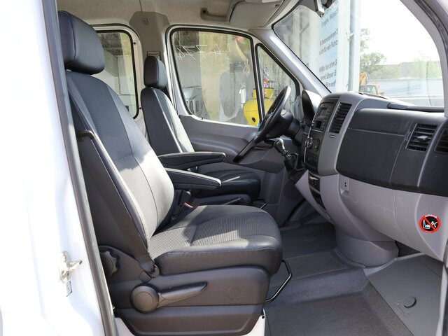 MERCEDES-BENZ Sprinter 316CDI DOKA,Allrad,AHK,TCO,Standhzg. - Caja abierta furgoneta, Furgoneta combi: foto 2 MERCEDES-BENZ Sprinter 316CDI DOKA,Allrad,AHK,TCO,Standhzg. - Caja abierta furgoneta, Furgoneta combi: foto 2