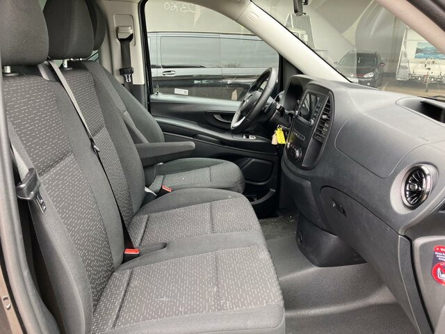 MERCEDES-BENZ Vito 116TourerPro ,Extralang,2xKlima,Kamera,AHK - Minibús, Furgoneta de pasajeros: foto 4 MERCEDES-BENZ Vito 116TourerPro ,Extralang,2xKlima,Kamera,AHK - Minibús, Furgoneta de pasajeros: foto 4