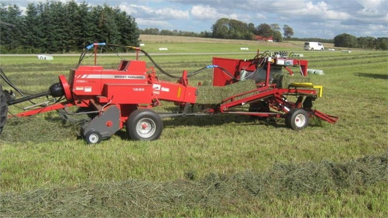 Pomi Mini 100 MF 1839 - Encintadora de pacas: foto 1 Pomi Mini 100 MF 1839 - Encintadora de pacas: foto 1