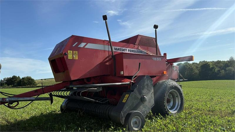 Pomi Mini 100 MF 1839 - Encintadora de pacas: foto 4 Pomi Mini 100 MF 1839 - Encintadora de pacas: foto 4