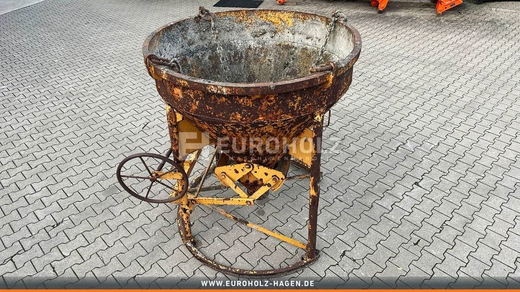 Betonsilo Krankübel Betonbombe 750 l 1016 H - Silo de cemento: foto 5 Betonsilo Krankübel Betonbombe 750 l 1016 H - Silo de cemento: foto 5