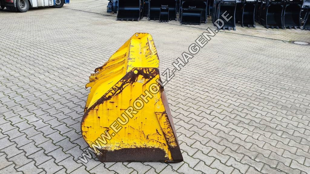 Frontschaufel Hanomag 6D 1900 mm Radladerschaufel - Cazo para Maquinaria de construcción: foto 3 Frontschaufel Hanomag 6D 1900 mm Radladerschaufel - Cazo para Maquinaria de construcción: foto 3