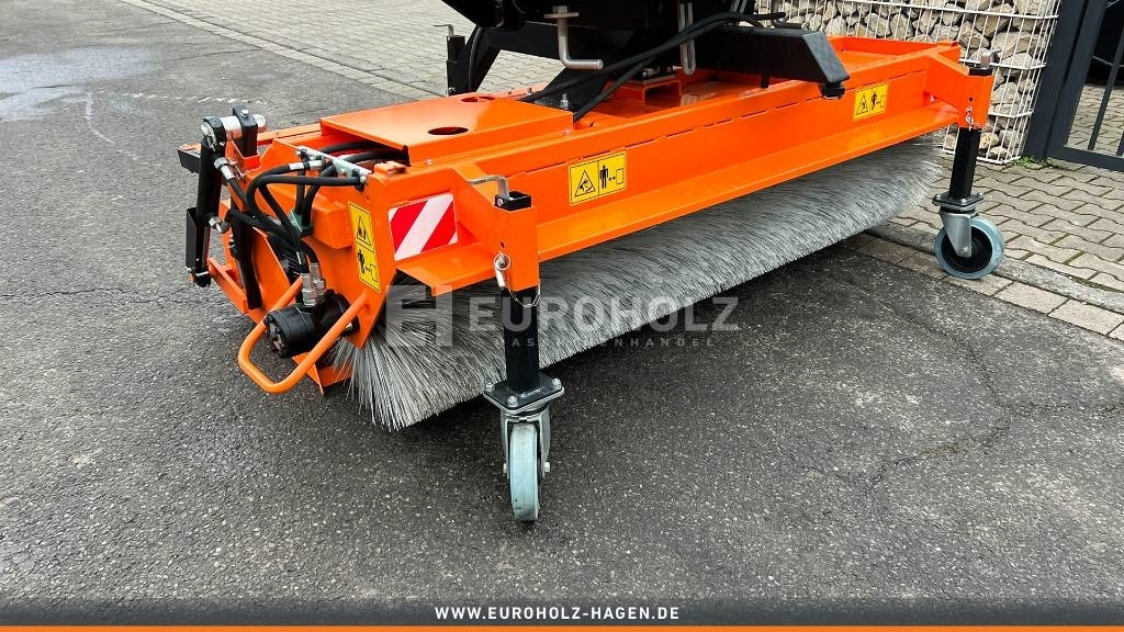 Kehrmaschine ZM2000 - Barredora cucharón para Vehículo municipal: foto 4 Kehrmaschine ZM2000 - Barredora cucharón para Vehículo municipal: foto 4