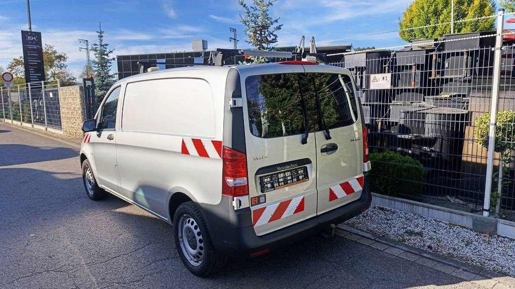 Furgoneta caja cerrada Mercedes-Benz Vito 114 CDI Allrad-Werkstattschränke-Standheizung: foto 28