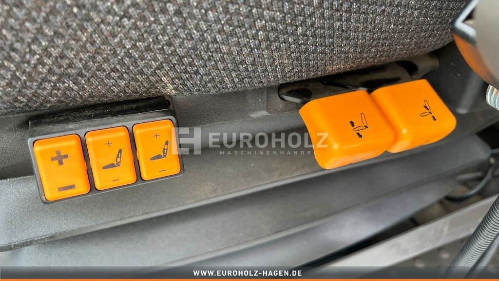 Volvo L 120 G mit Klima und SW, Reifen und Schaufel Neu - Cargadora de ruedas: foto 3 Volvo L 120 G mit Klima und SW, Reifen und Schaufel Neu - Cargadora de ruedas: foto 3