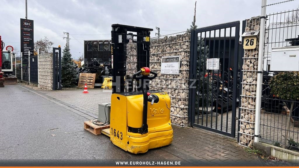 Yale Gabelstapler MS16 4328, elektro, Triplex, 4300 mm - Carretilla elevadora eléctrica: foto 4 Yale Gabelstapler MS16 4328, elektro, Triplex, 4300 mm - Carretilla elevadora eléctrica: foto 4