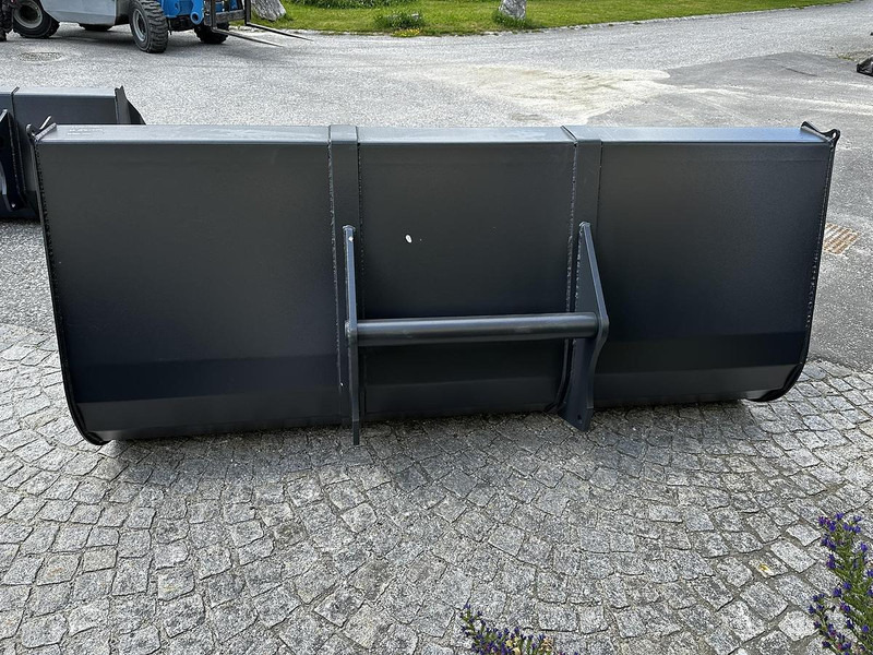 Big Volumenschaufel 250cm mit Manitou Aufnahme - Cazo: foto 3 Big Volumenschaufel 250cm mit Manitou Aufnahme - Cazo: foto 3