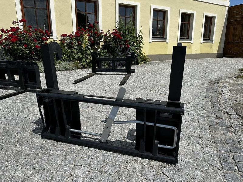 Big Adapter JCB Q-Fit passend zu Euro Aufnahme - Implemento: foto 1 Big Adapter JCB Q-Fit passend zu Euro Aufnahme - Implemento: foto 1