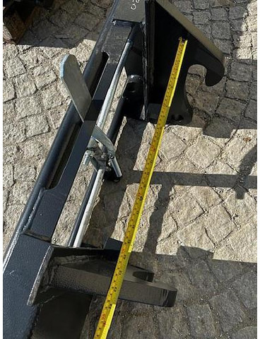 Big JCB 520-50 Adapter mit Euro Aufnahme - Implemento: foto 4 Big JCB 520-50 Adapter mit Euro Aufnahme - Implemento: foto 4