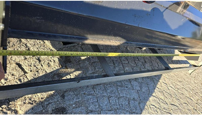 Wolverine Anbaufräse mit Bobcat 115cm Aufnahme TL-12-73 W - Implemento: foto 4 Wolverine Anbaufräse mit Bobcat 115cm Aufnahme TL-12-73 W - Implemento: foto 4