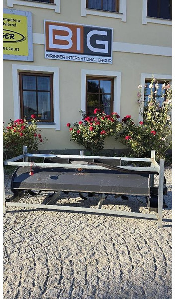 Wolverine Anbaufräse mit Bobcat 115cm Aufnahme TL-12-73 W - Implemento: foto 1 Wolverine Anbaufräse mit Bobcat 115cm Aufnahme TL-12-73 W - Implemento: foto 1