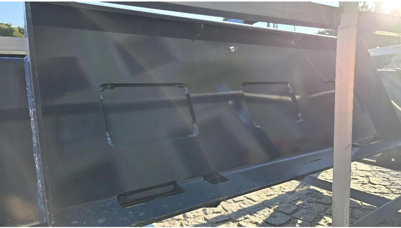 Wolverine Anbaufräse mit Bobcat 115cm Aufnahme TL-12-73 W - Implemento: foto 5 Wolverine Anbaufräse mit Bobcat 115cm Aufnahme TL-12-73 W - Implemento: foto 5