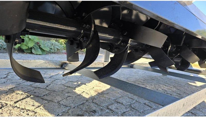 Wolverine Anbaufräse mit Bobcat 115cm Aufnahme TL-12-73 W - Implemento: foto 3 Wolverine Anbaufräse mit Bobcat 115cm Aufnahme TL-12-73 W - Implemento: foto 3