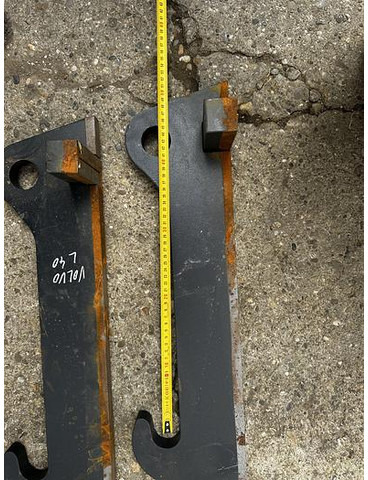 Big Anschweißhaken passend zu Volvo L40 Aufnahme - Piezas de recambio: foto 2 Big Anschweißhaken passend zu Volvo L40 Aufnahme - Piezas de recambio: foto 2