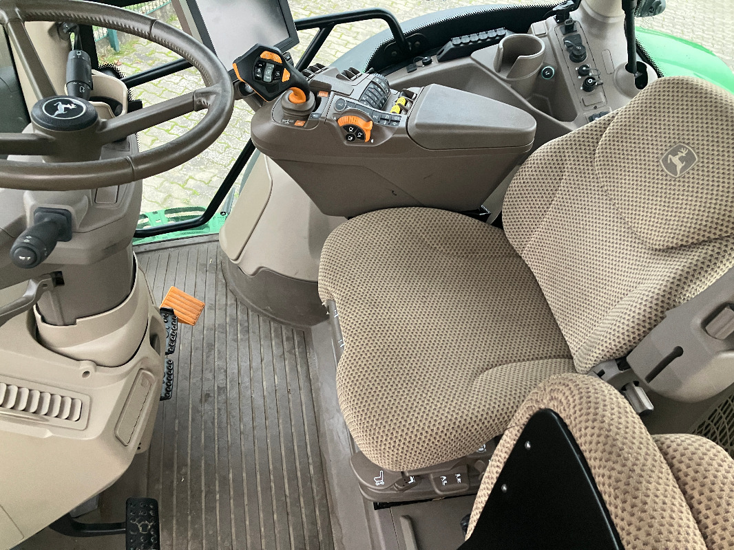 John Deere 6R185 - Tractor: foto 4 John Deere 6R185 - Tractor: foto 4