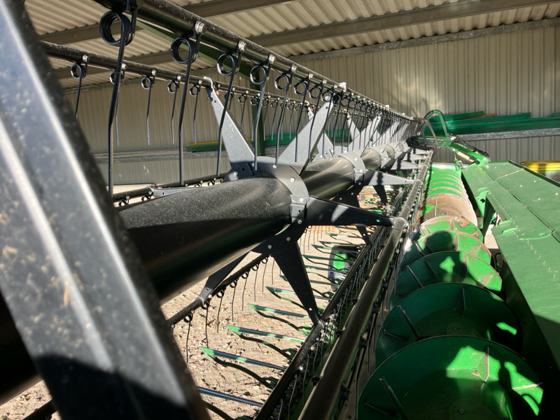 John Deere T670i mit 630X Schneidwerk - Cosechadora de granos: foto 2 John Deere T670i mit 630X Schneidwerk - Cosechadora de granos: foto 2