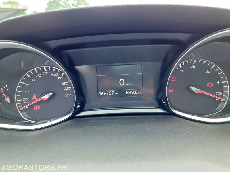 308 FELINE 2,0L BlueHDi 150 BMV6 - Coche: foto 2 308 FELINE 2,0L BlueHDi 150 BMV6 - Coche: foto 2