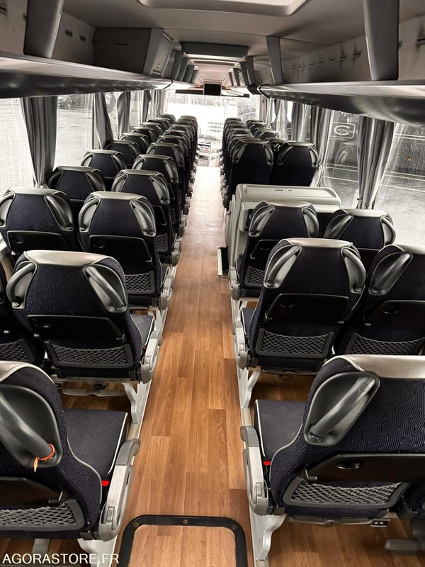 AUTOCAR MAN LIONS COACH R10 / 13M / 53+1+1+WC / 308 703KM - Autocar: foto 5 AUTOCAR MAN LIONS COACH R10 / 13M / 53+1+1+WC / 308 703KM - Autocar: foto 5