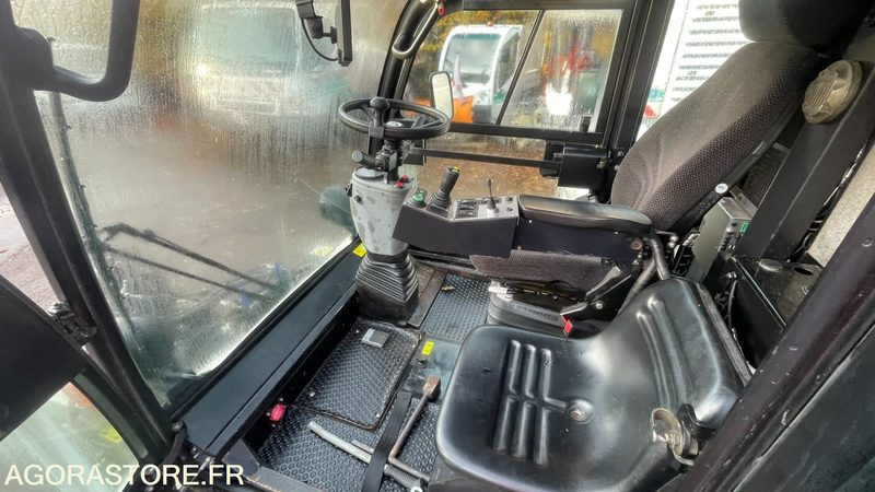 BALAYEUSE MATHIEU AZURA DE 2013 - Barredora vial: foto 5 BALAYEUSE MATHIEU AZURA DE 2013 - Barredora vial: foto 5