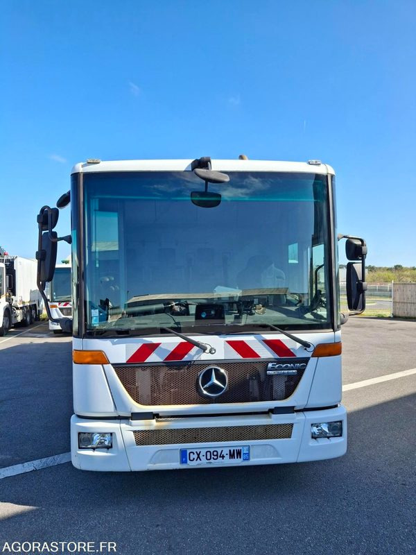 BOM Mercedes Econic 243135 kms 2013 - Camión de basura: foto 5 BOM Mercedes Econic 243135 kms 2013 - Camión de basura: foto 5