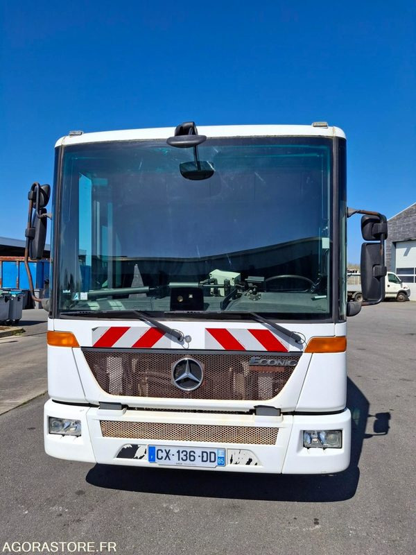 BOM Mercedes Econic 243135 kms 2013 - Camión de basura: foto 1 BOM Mercedes Econic 243135 kms 2013 - Camión de basura: foto 1