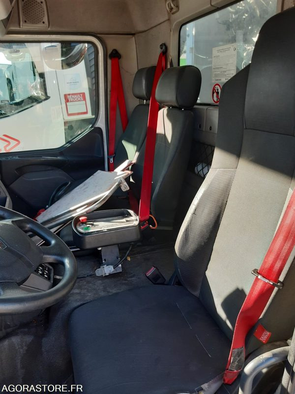BOM RENAULT 19T - FARID 14M3 - R30958 - 257075 KMS - Camión de basura: foto 4 BOM RENAULT 19T - FARID 14M3 - R30958 - 257075 KMS - Camión de basura: foto 4