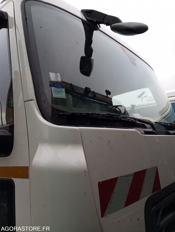 BOM RENAULT D - 2021 - 157703km - FZ331QB - Camión de basura: foto 5 BOM RENAULT D - 2021 - 157703km - FZ331QB - Camión de basura: foto 5