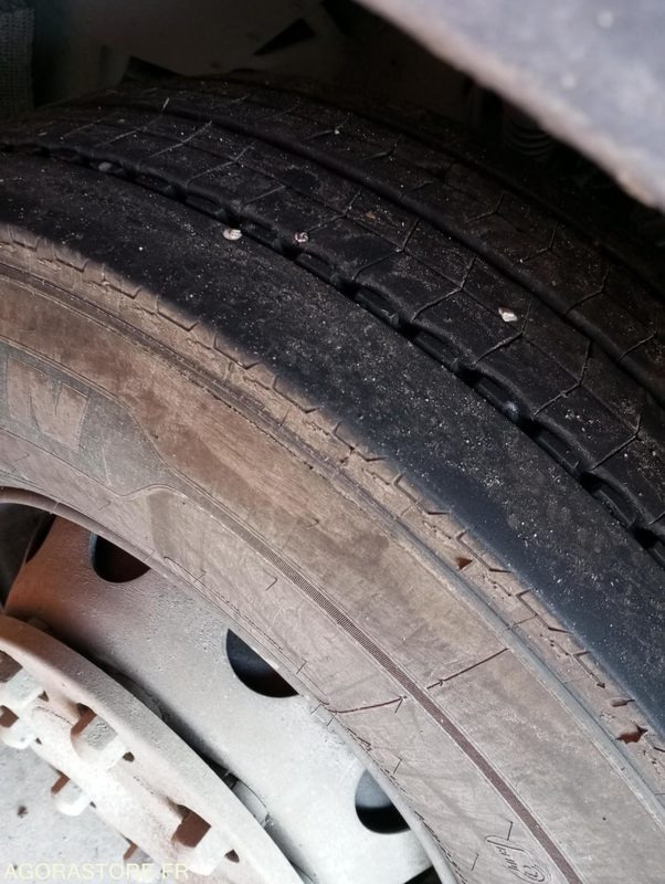 BOM RENAULT D - 2021 - 162758km - FZ325QB - Camión de basura: foto 3 BOM RENAULT D - 2021 - 162758km - FZ325QB - Camión de basura: foto 3