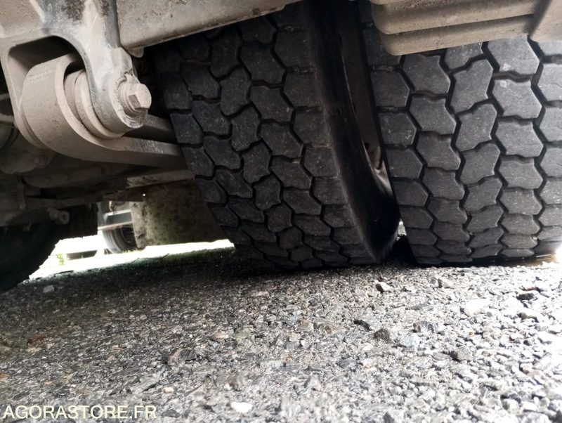 BOM RENAULT D WIDE - 2015 - 277641km - DW072WN - Camión de basura: foto 5 BOM RENAULT D WIDE - 2015 - 277641km - DW072WN - Camión de basura: foto 5