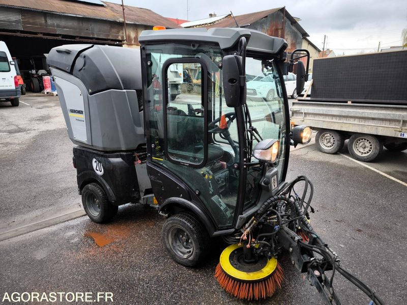 Balayeuse KARCHER MIC 34C 558 heures 2019 - Barredora vial: foto 4 Balayeuse KARCHER MIC 34C 558 heures 2019 - Barredora vial: foto 4