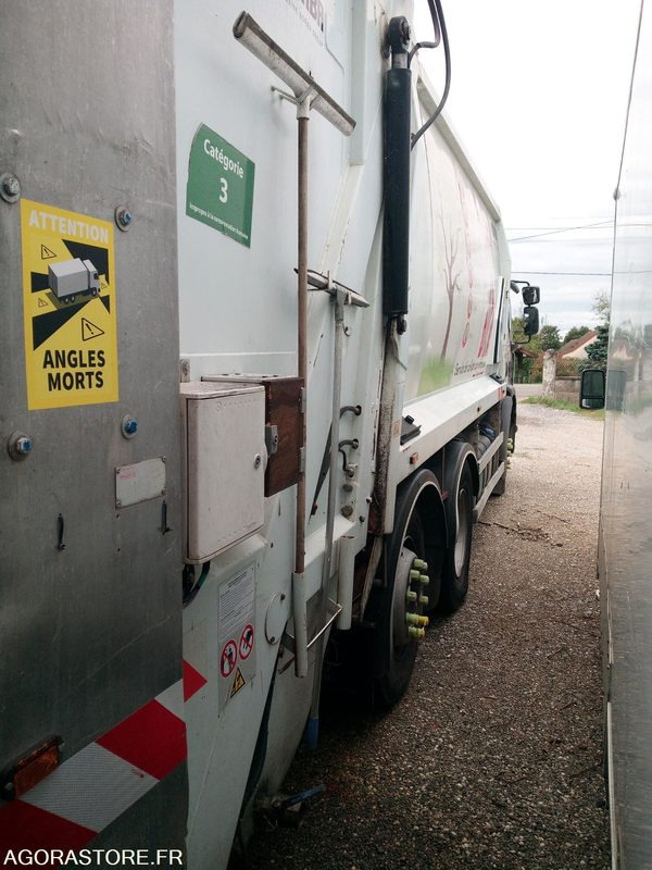 Bom Renault 320DXI - Camión de basura: foto 4 Bom Renault 320DXI - Camión de basura: foto 4