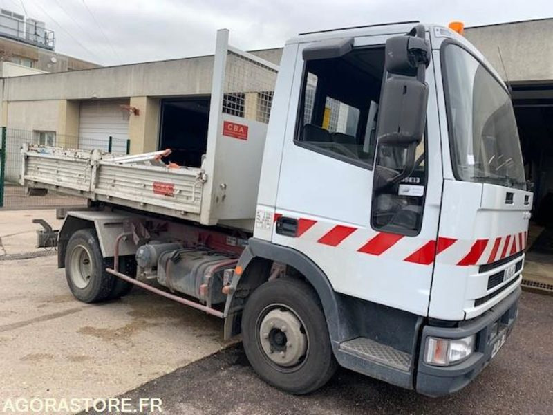 CAMION IVECO AMPLIROLL 65 E 13 TIPPER - 2003 - BON ETAT - Camión volquete: foto 2 CAMION IVECO AMPLIROLL 65 E 13 TIPPER - 2003 - BON ETAT - Camión volquete: foto 2